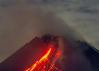 印尼火山喷发后的中国游客滞留，影响及应对策略