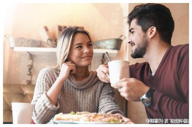 女子替夫讨欠薪，匍匐痛哭显温情艰辛