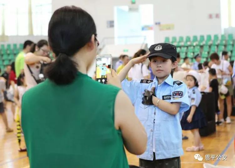 恩平市公安局推动警务现代化项目，提升城市安全水平